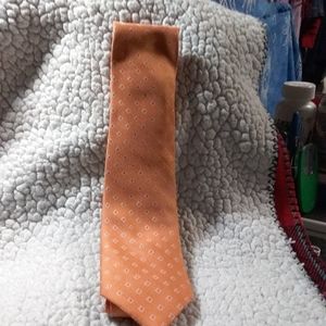 Michael KorsMichael Kors Men’s Classic Tonal Geo Tie Orange with blue